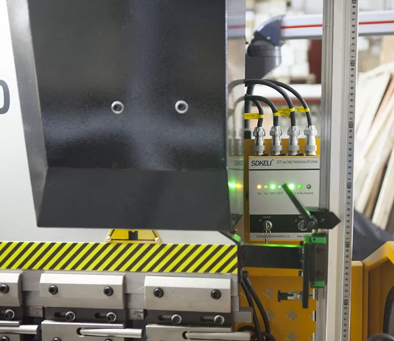 Пресс листогибочный гидравлический STALEX W67Y-30x1300 Е21 (ось Y; X)