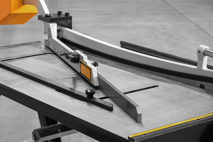 Гильотина ручная сабельного типа Stalex KHS-1000