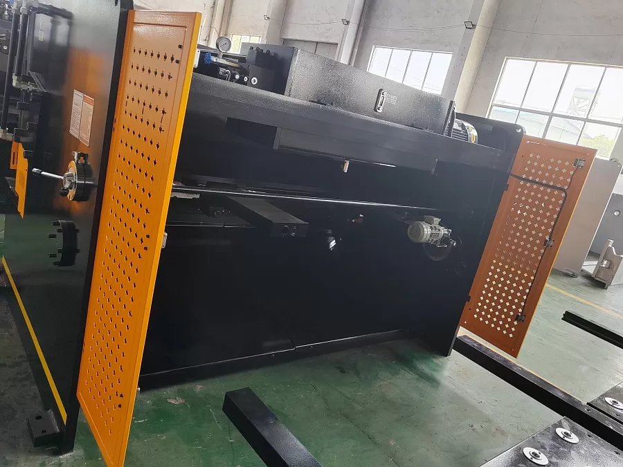 Гильотина гидравлическая Stalex HSB 2500x4