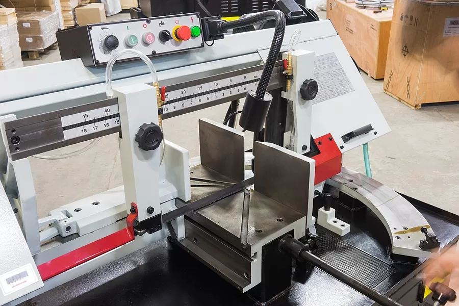 Станок ленточнопильный с гидроразгрузкой Stalex BS-1018Т