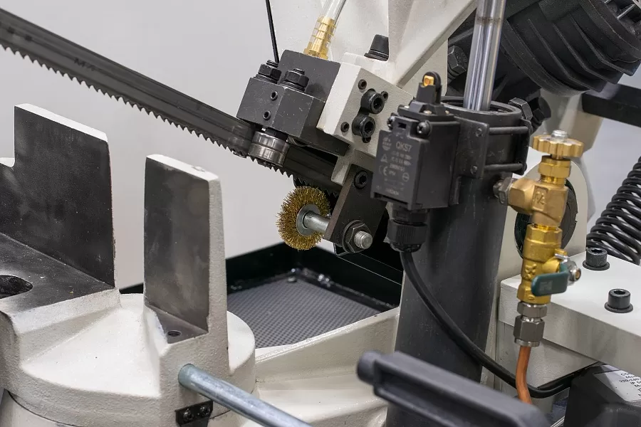 Станок ленточнопильный Stalex BSМ-170GV