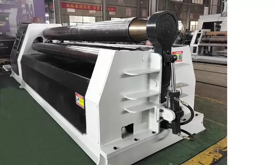 Четырехвалковый гидравлический вальцовочный станок STALEX W12-12x2500